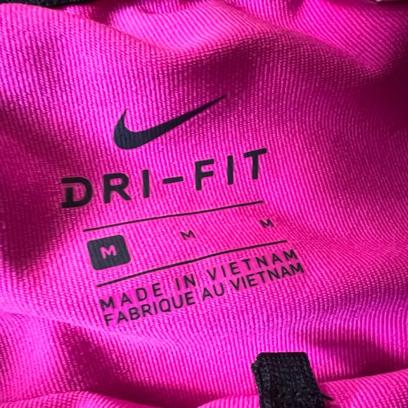 Nike Dri-Fit Shorts Size Medium - Picture 4 of 4